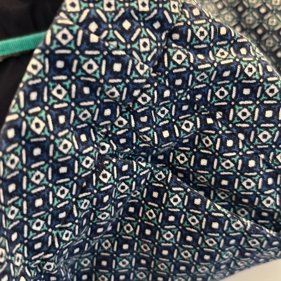 Merona Navy & Green Geo Print Chino Shorts Size 4 - Picture 6 of 6